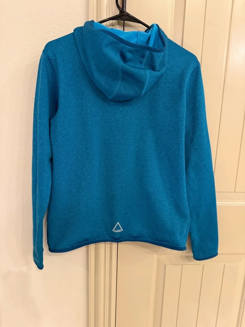 L.L. BEAN Blue Mountain Graphic Hoodie with thumb holes boys size 14-16